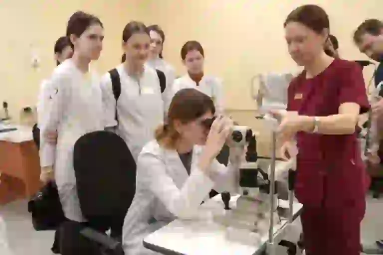 Студенты медицинского колледжа посетили больницу в Коломне