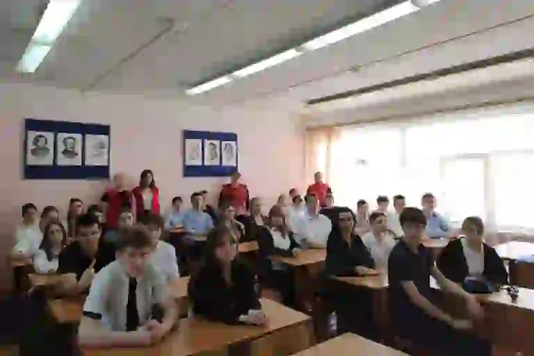 Волонтёры-медики провели мастер-класс по измерению артериального давления