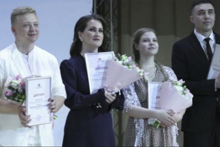 Студенты Московского областного медицинского колледжа приняли участие в региональном этапе Фестиваля Патриотической песни