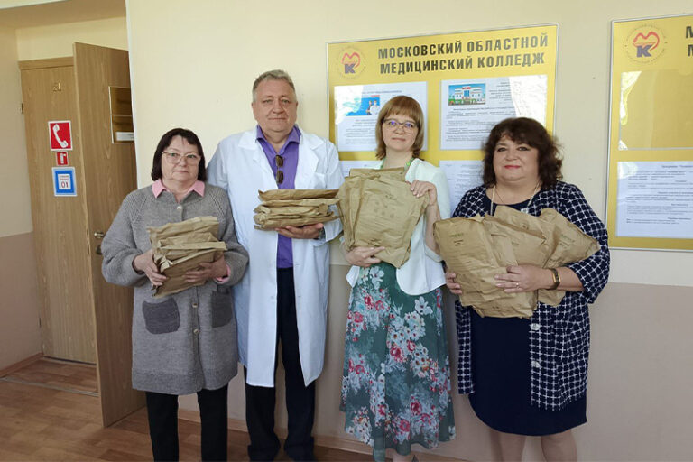 Студенты и сотрудники колледжа приняли участие в сборе гуманитарной помощи для жителей Курской области