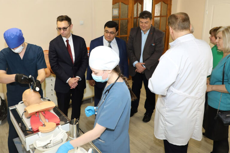 Благодарственное письмо Минздрава РФ за проведение очного тура отбора конкурса «Студент года» среди медколледжей