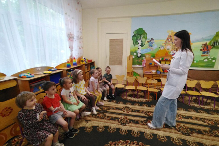 Волонтёры-медики Коломенского филиала провели занятие по здоровому питанию для дошкольников