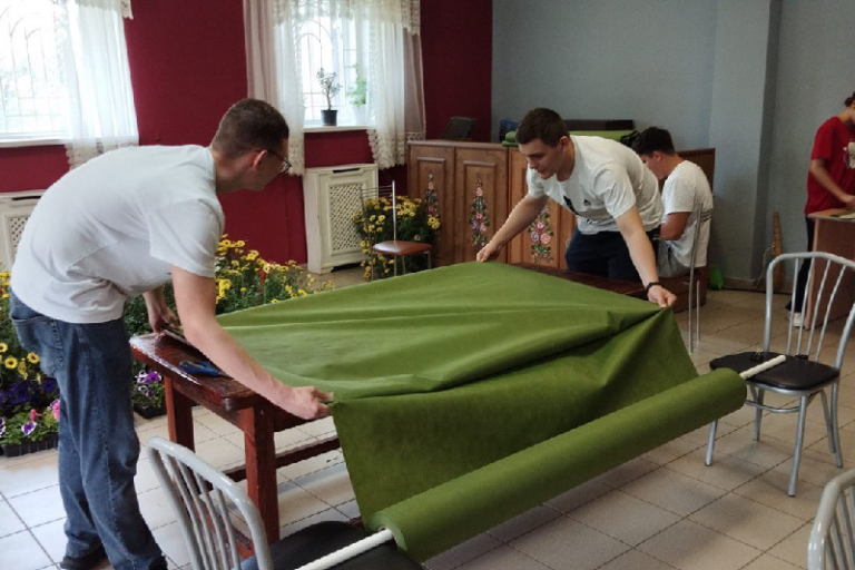 Студенты Дмитровского филиала приняли участие в подготовке маскировочных сетей
