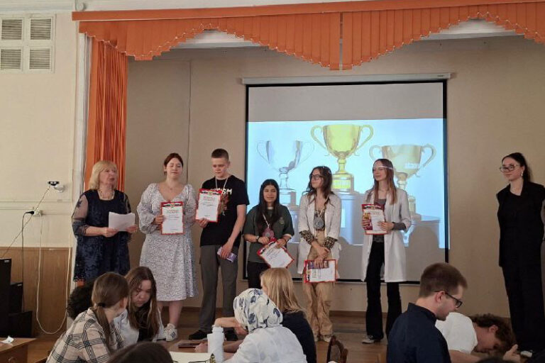 В Красногорском филиале прошёл «Турнир знатоков химии» для студентов первого курса