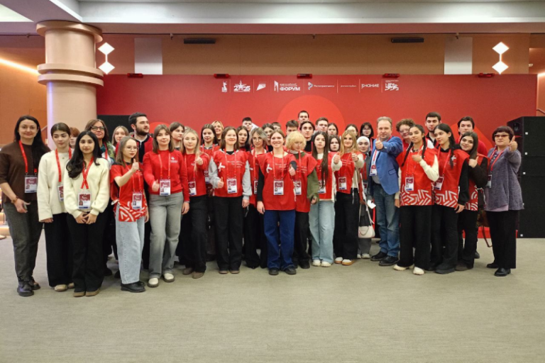 Студенты Московского областного медицинского колледжа приняли участие во Всероссийском патриотическом форуме