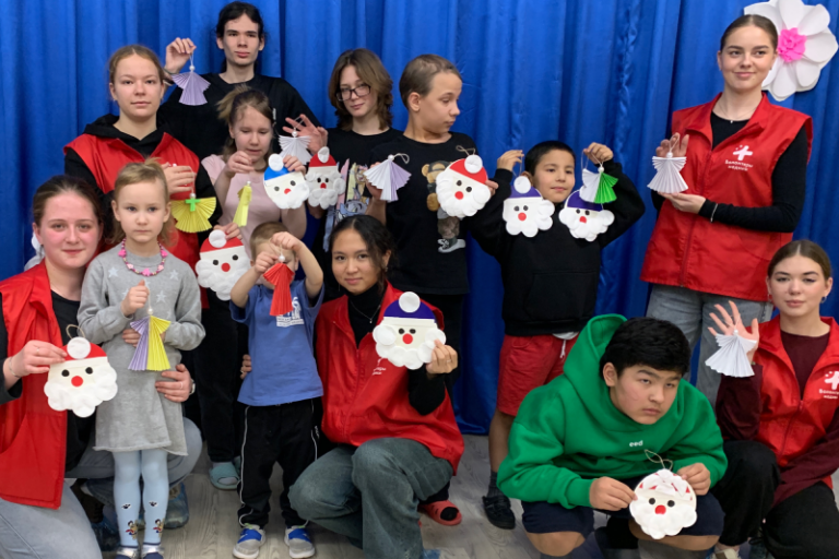 Подари Новый год детям