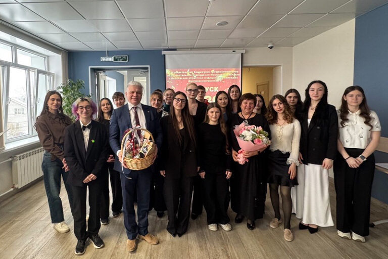 Торжественное вручение дипломов выпускникам 41АК группы в Дмитровском филиале